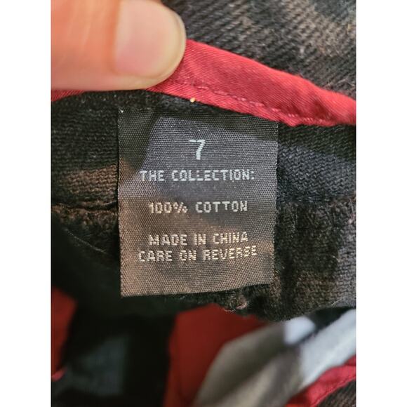 Encrypted size 7 boys distressed with red lining jeans - Picture 6 of 7